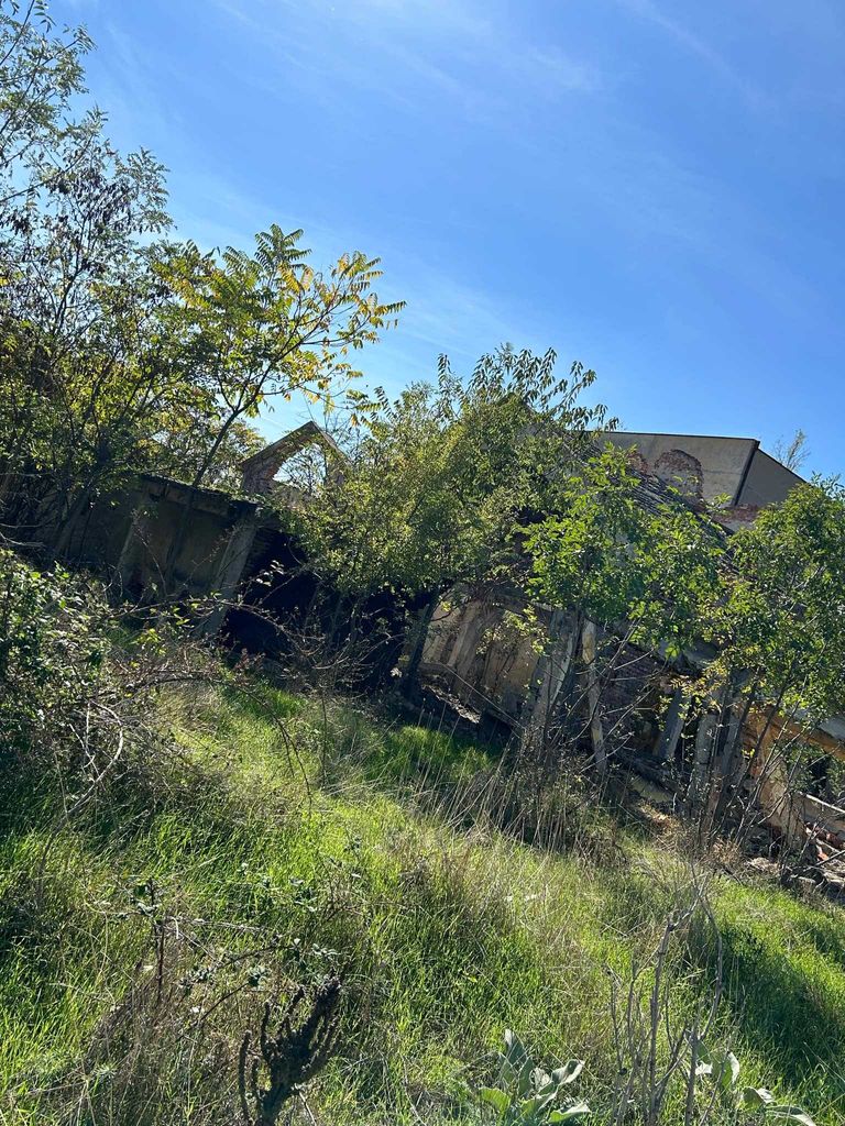 Дава се под наем Промишлена сграда в Карлово - 3500 кв.м за 76500 € - Снимка #9