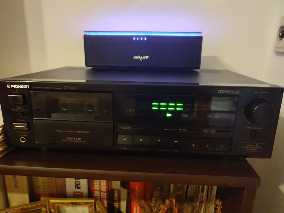 Deck Pioneer Ct 229