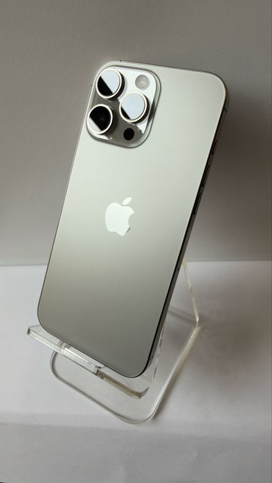 iPhone 16 Pro Max, Natural Titanium, 512 GB - Перфектен