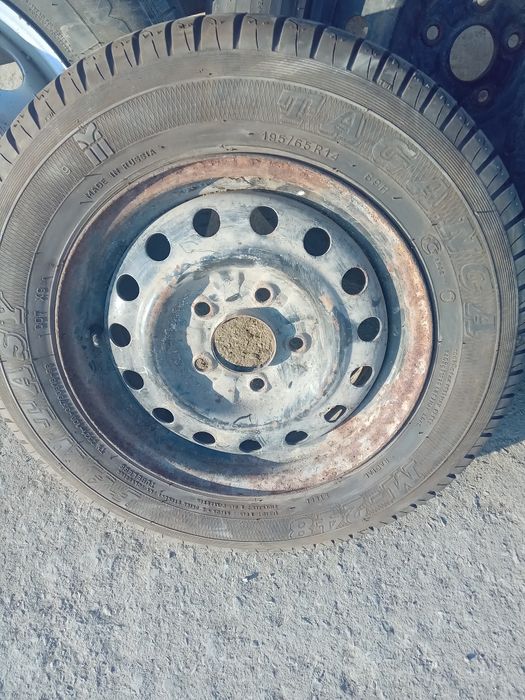 Продам запаску хорошее состояние