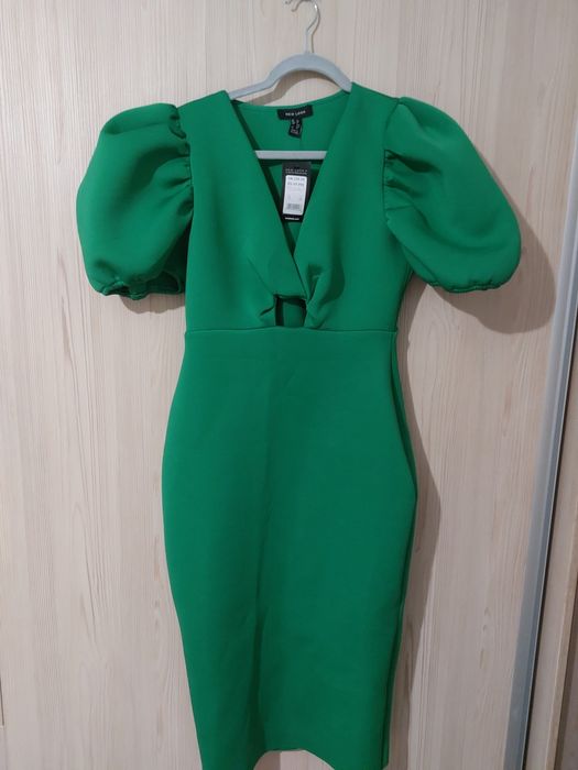 Rochita  dama ,verde. Mărimea 40