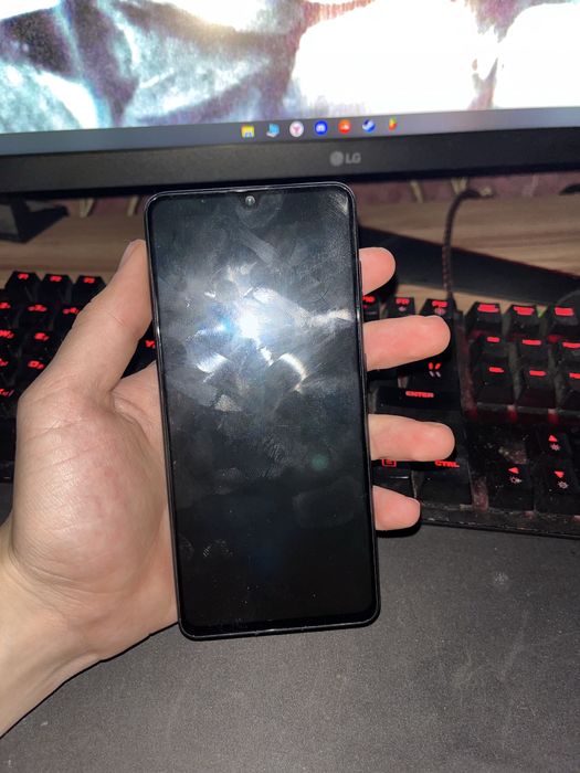 продам Samsung A41