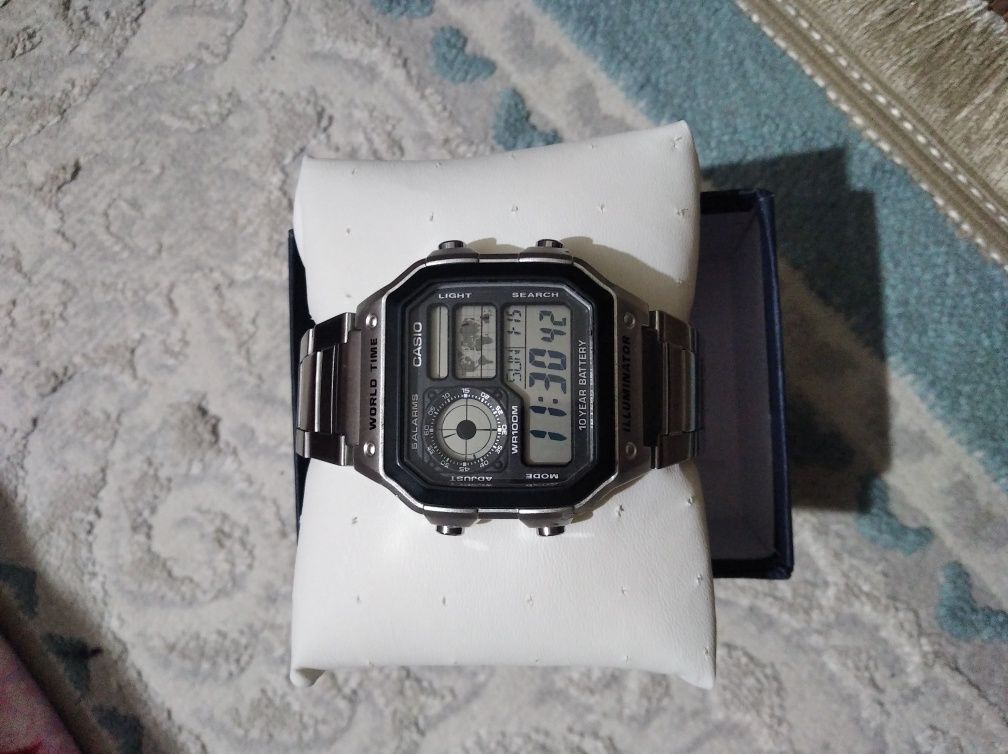 Продам часы casio