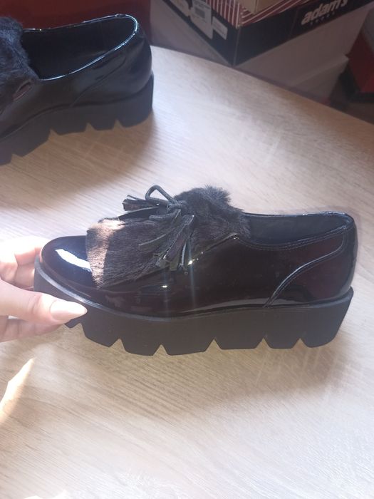 Încălțăminte damă din lac