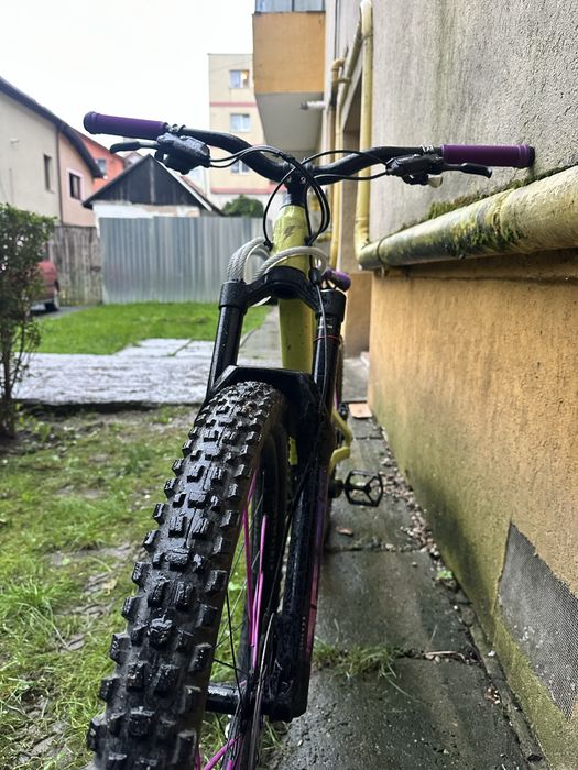 Vand bicicleta  full suspension YT CAPRA