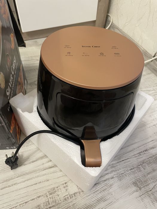 Vand  friteuza Air Fryer