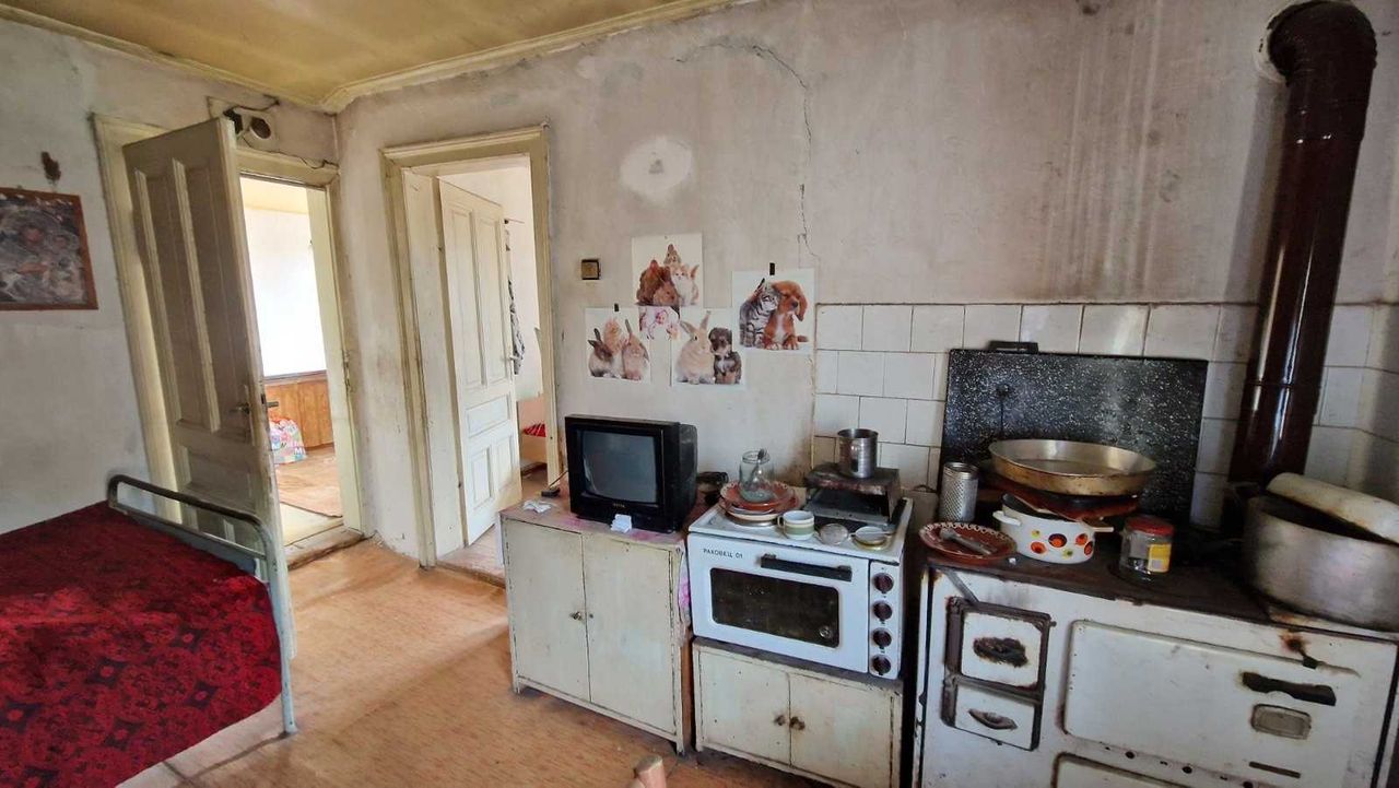 Продава се Къща в Габрово, Център - 70 кв.м за 364 €/кв.м - Снимка #6