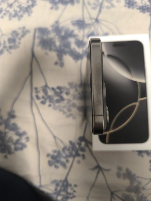 Vând s-au schimb iPhone 16 Pro Max 5G 512GB Natural Titanium