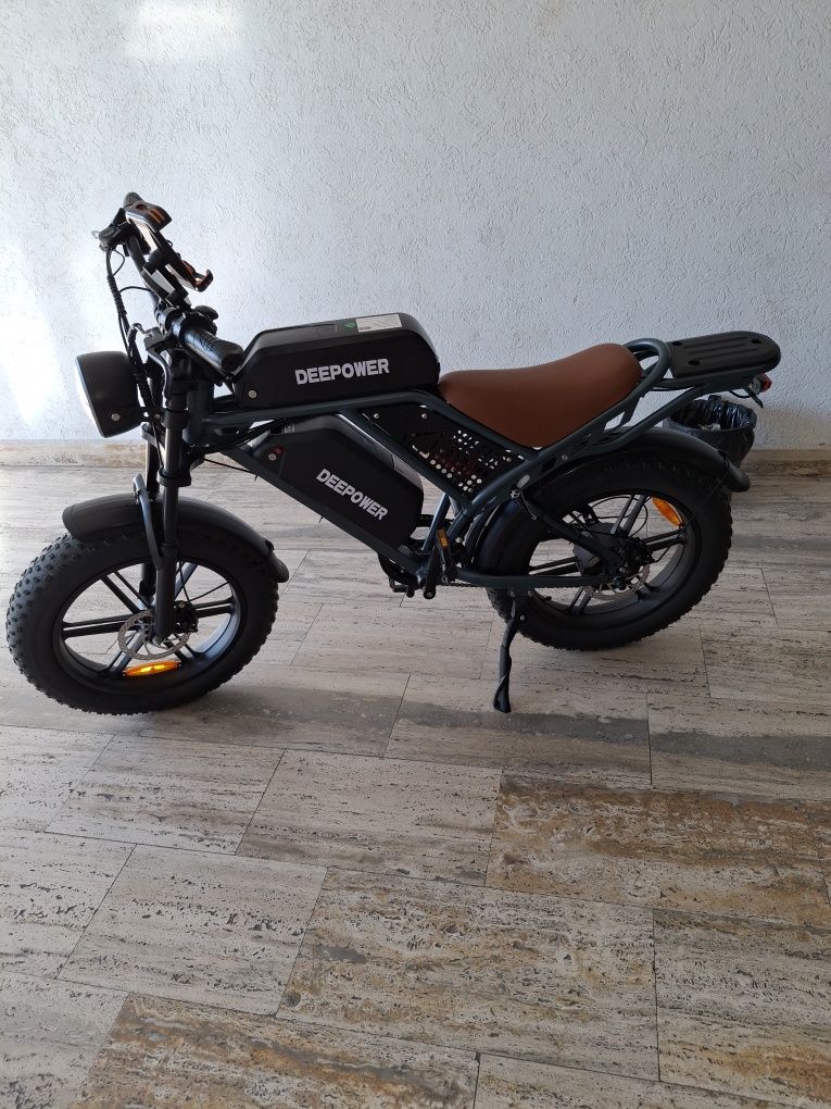 Vand bicicleta electrica motor 3000 w baterie 48v cu 60ah roti 20 inch
