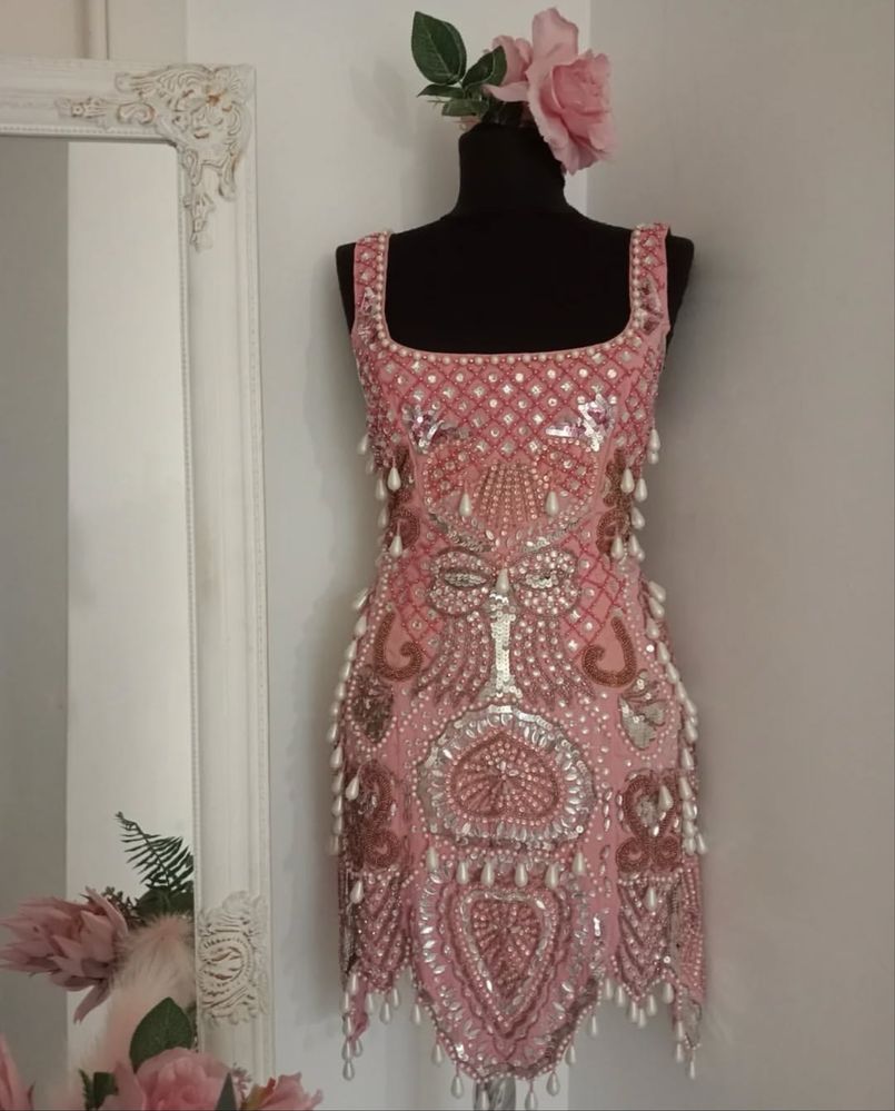 Rochie Asos bijuterie scurta