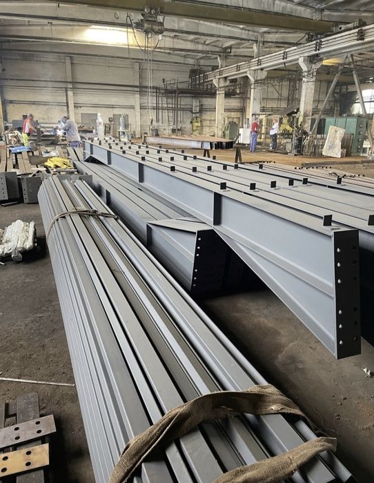 Constructii hale metalice structuri prindere pe suruburi hale agricult