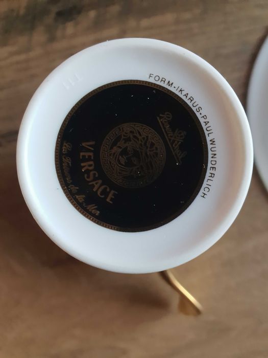 Vand 2 seturi ceasca cu farfurioara cafea, versace