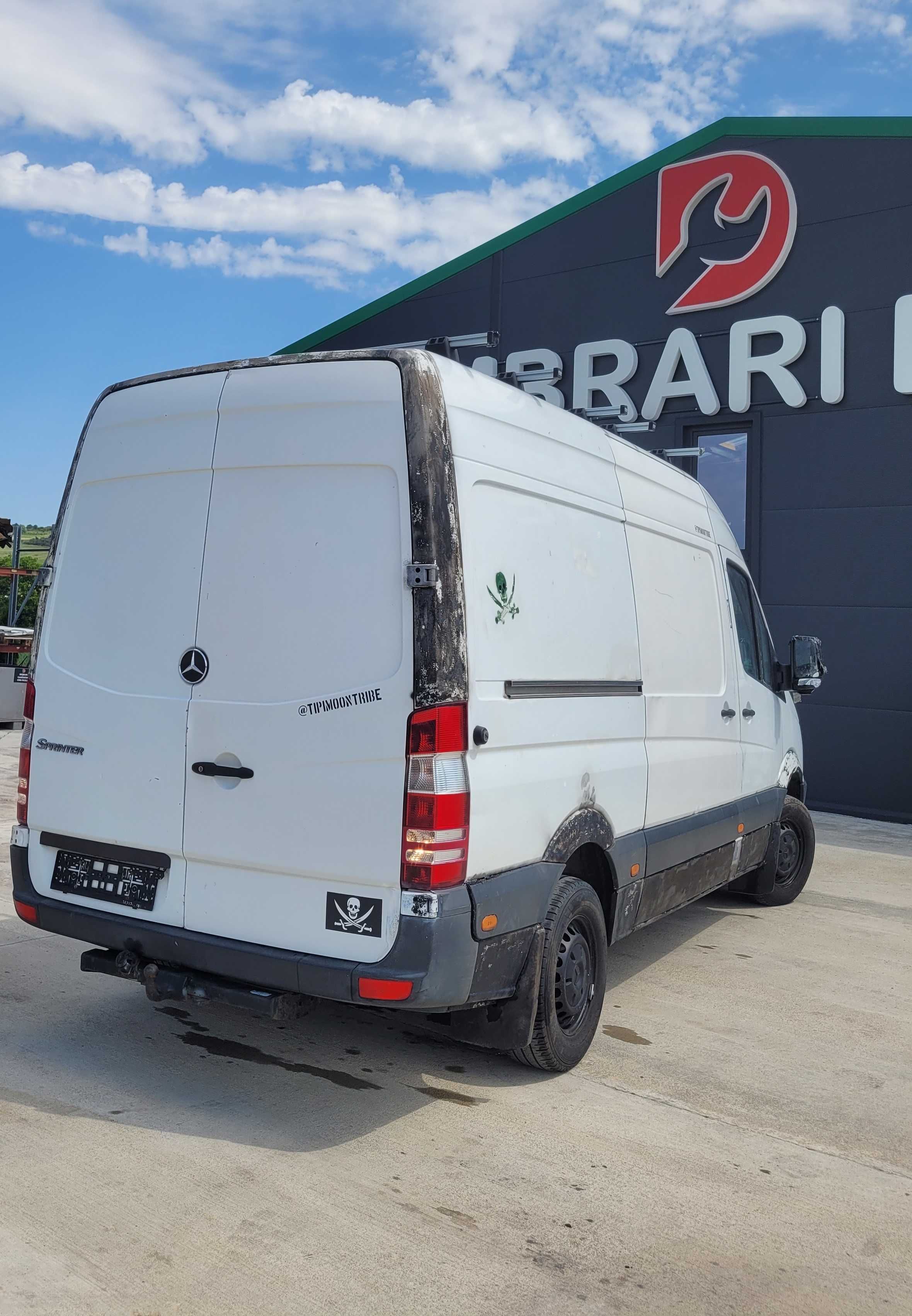 Dezmembrari , Vand piese Dube Mercedes Sprinter
