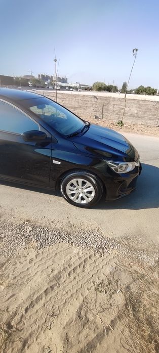 Bir qoʻl moshina oʻzimnik