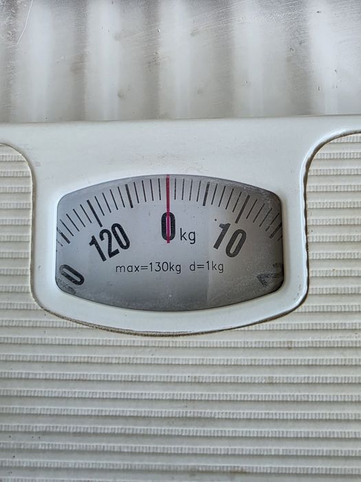 Vând cantar mecanic baie 0 - 130 kg