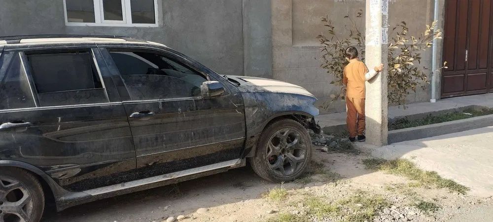 Продаю BMW X5 2000