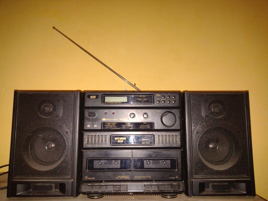 Radio Casetofon Surround cu Boxe din Lemn (Anii '70-'80) vechi/vintage