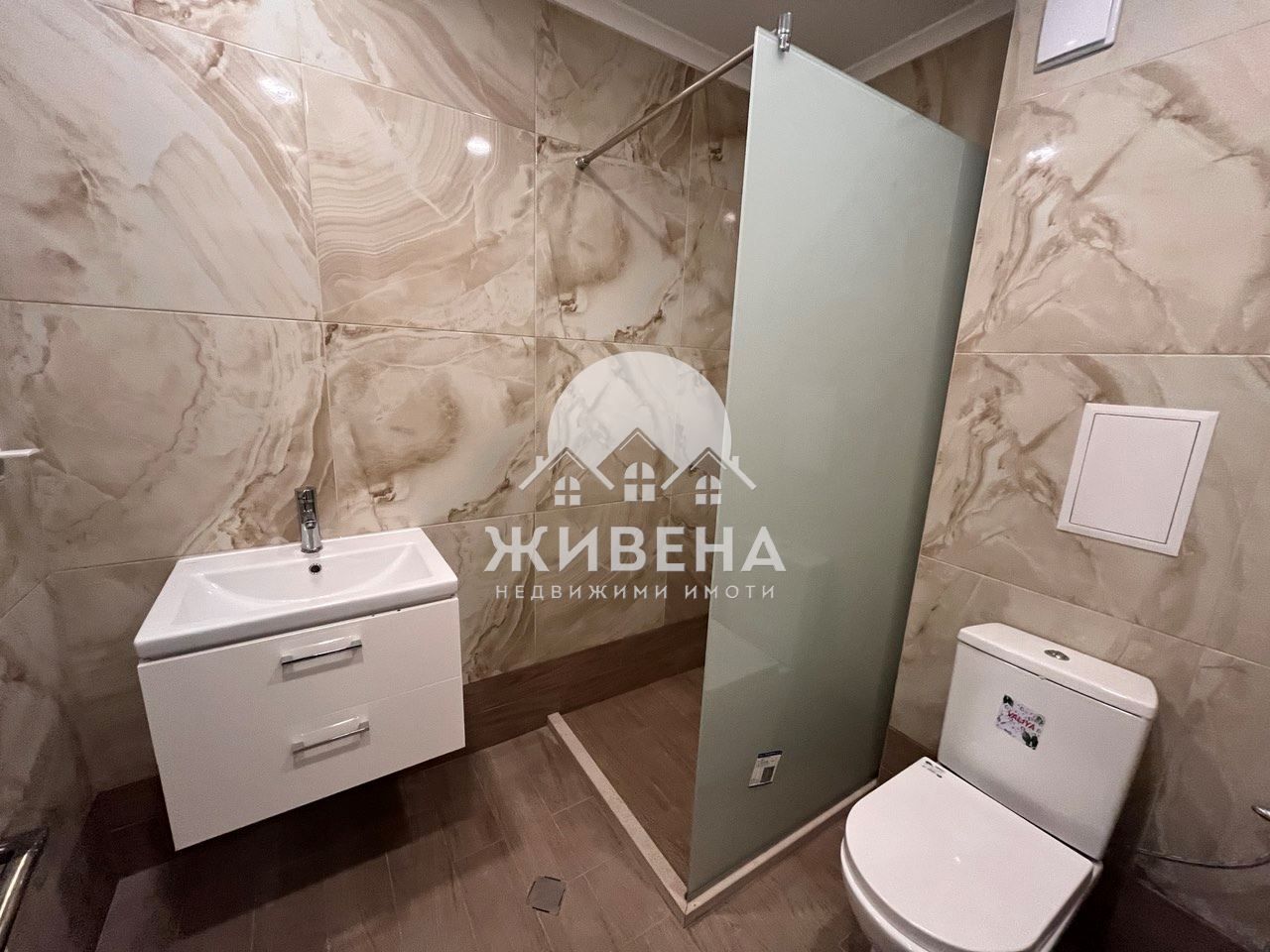 Продава се Двустаен апартамент в к.к. Св.Св. Константин и Елена - 78 кв.м за 2123 €/кв.м - Снимка #4