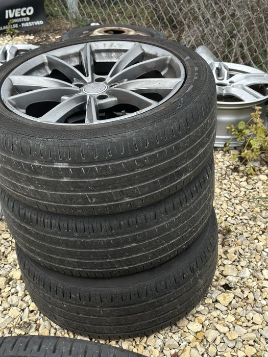 Audi 18 5x112 8J ET45 с летни гуми