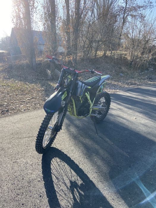 Продам эндуро 250 кубов