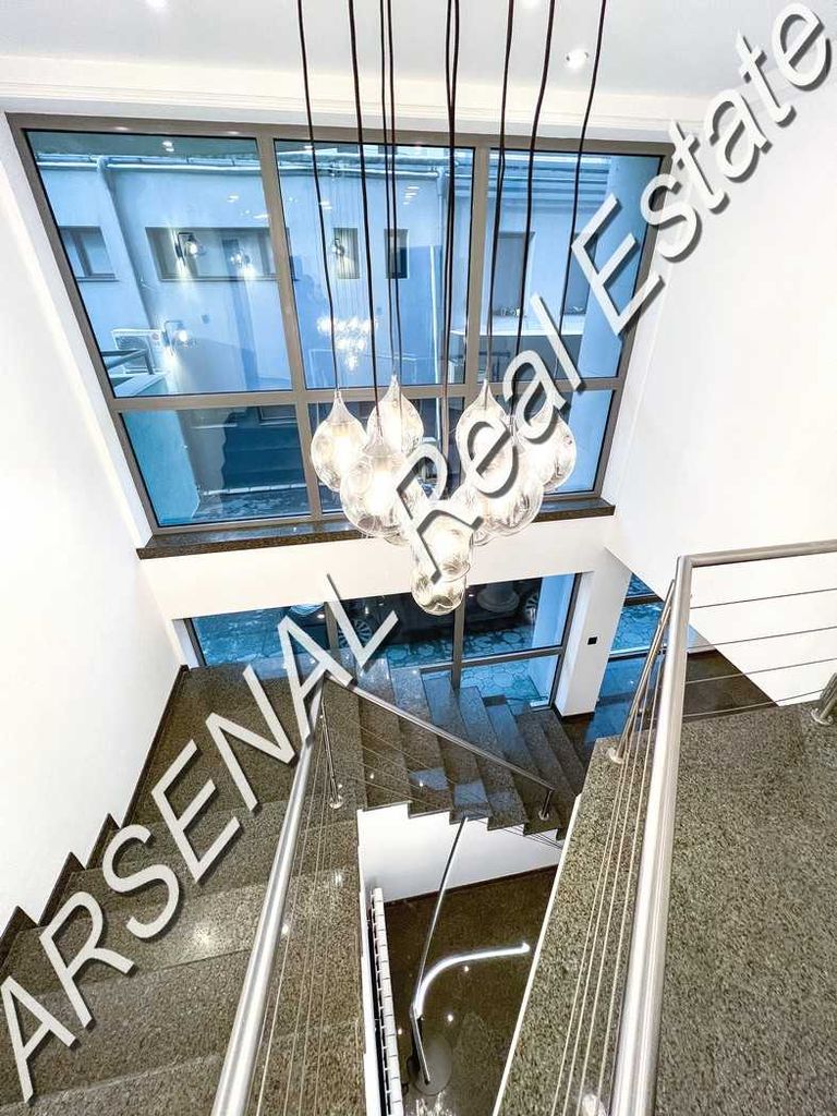 Продава се Офис в София, Лозенец - 303 кв.м за 2443 €/кв.м - Снимка #7