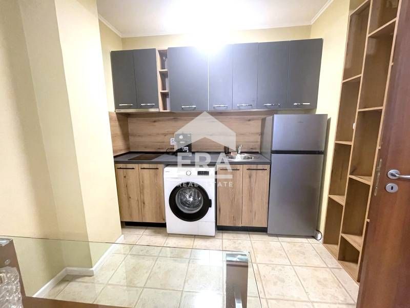 Двустаен, ремонтиран и новообзаведен апартамент под наем, в тухлена сг