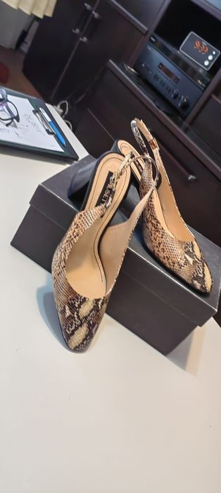 Vand pantofi dama noi piele (doar probati) MUSETTE marimea 39