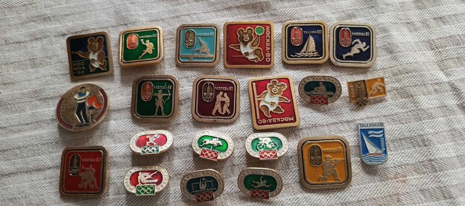 Продам значки СССР