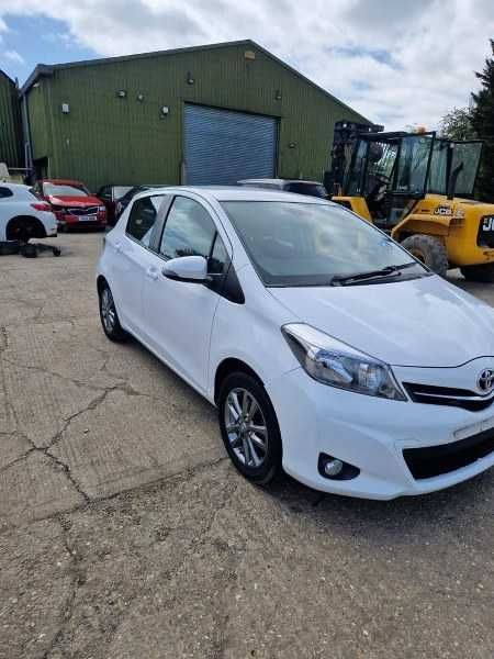 Dezmembrari piese Toyota Yaris 1.3 Benzina 2014