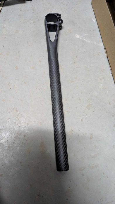 Карбонова стойка за седалка на велосипед - 27.2x400mm