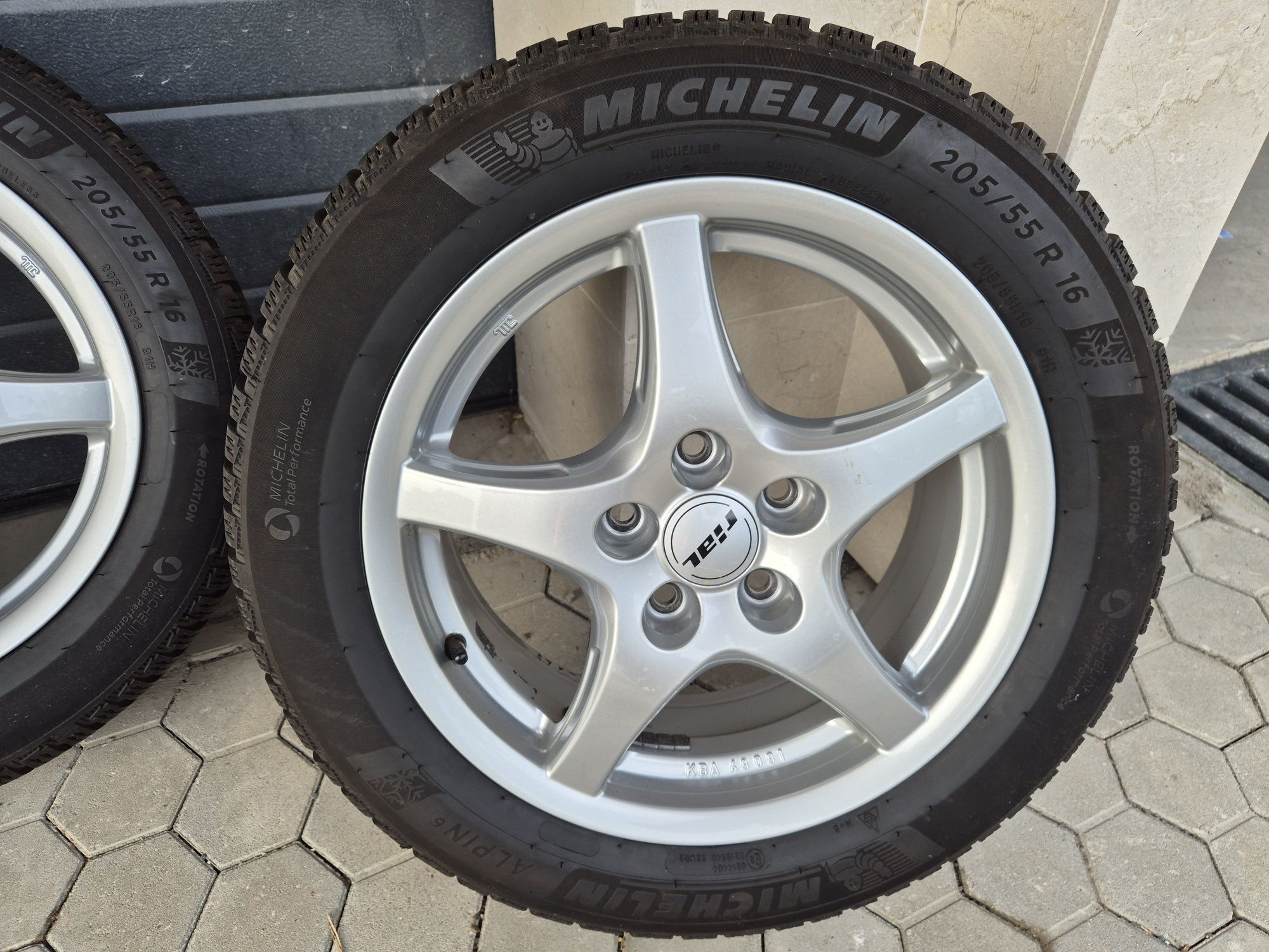 Лети джанти Rial със зимни гуми Michelin Alpin 205/55R16.