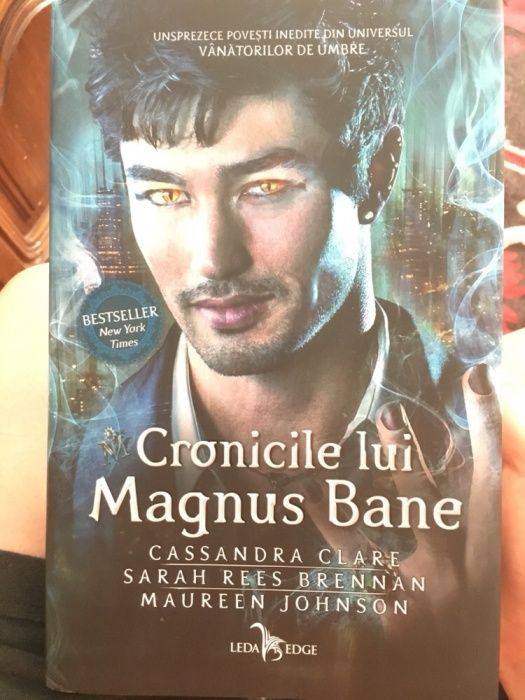 Cronicile lui Magnus Bane de Cassandra Clare