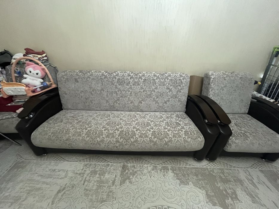 Диван и кресла.!.