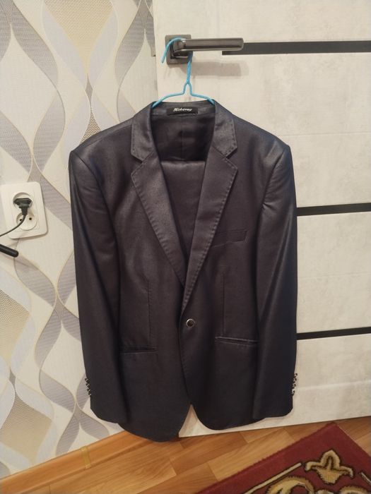 Продам мужской костюмы с брюком
