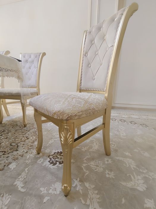 Стол 12 та стули Билан сотилади