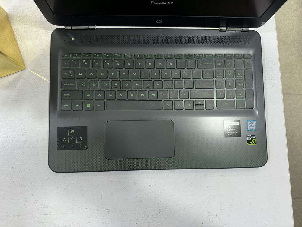 Hp pavilion gaming igravoy kuchli noutbuk grafika va oyinlar uchun