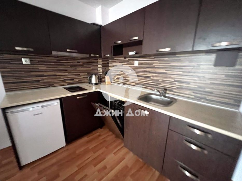 Продава се Двустаен апартамент в к.к. Слънчев бряг - 72 кв.м за 1139 €/кв.м - Снимка #2