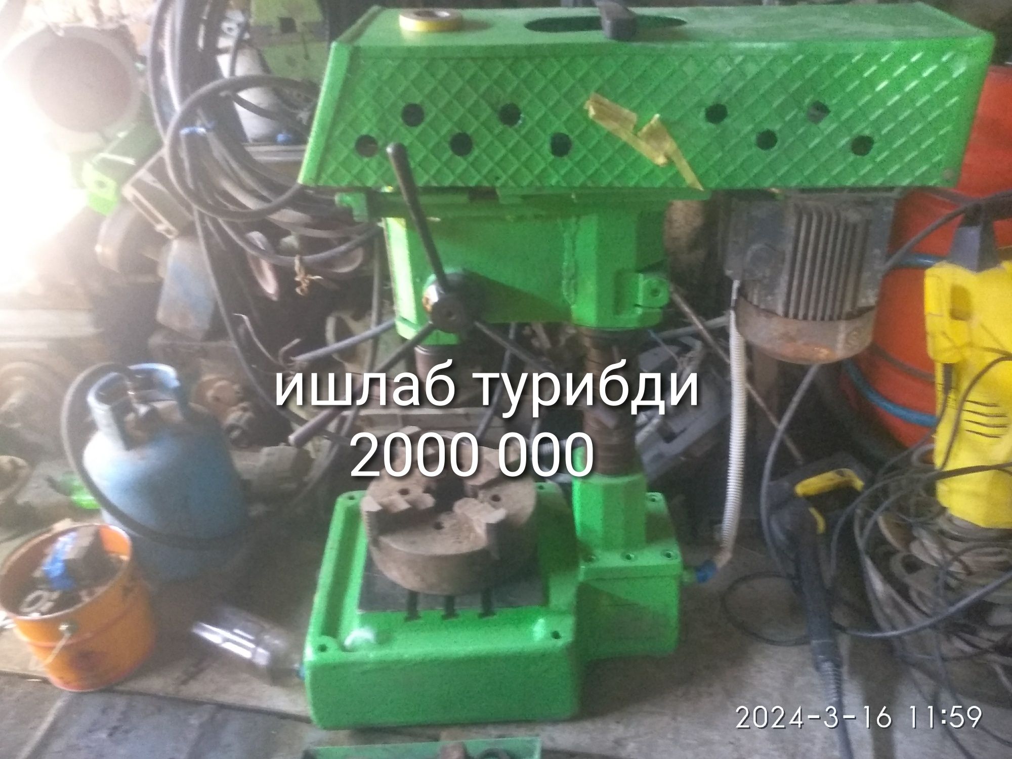 1k62 tokarniy stanok ishlab turibdi instrument zapchastlar bor rayber