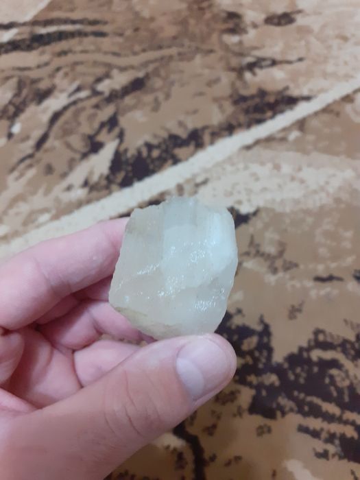 Продам камни красивые