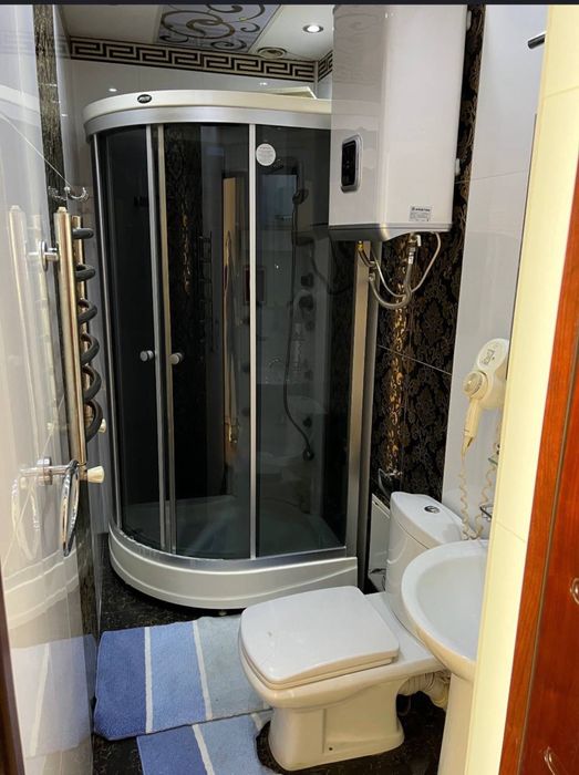 Ц4 4в3/2/9 91м2 , продается квартира в центре , 5 школа , алайский