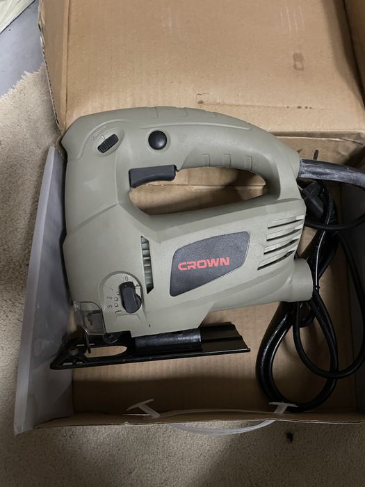 Продам  лобзик новый