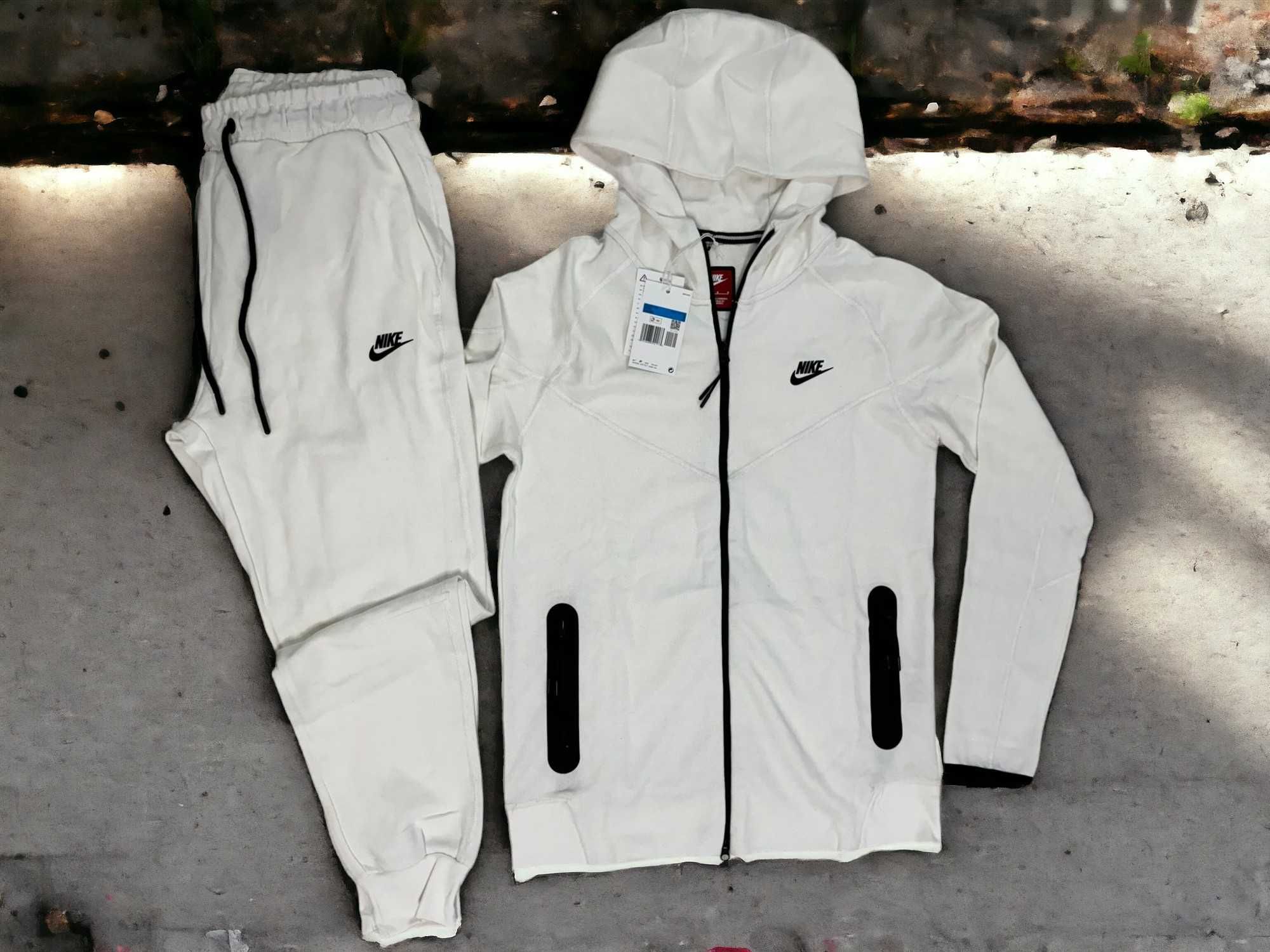 Trening Nike TECH Fleece White / Set complet din bumbac