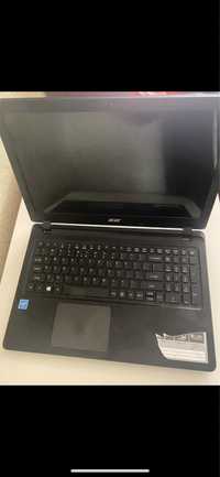 Laptop Acer este impecabil