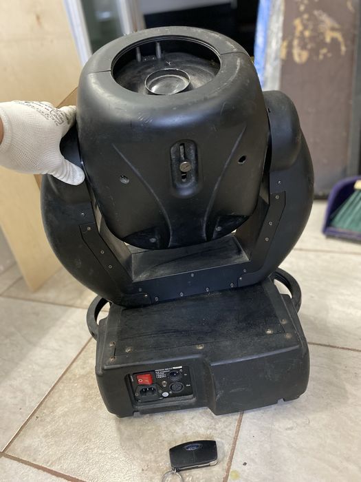 Намаллен!!!Moving Head Uni-Lite SK-250Wash