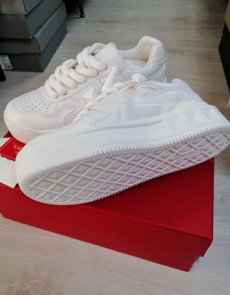 Adidasi Valentino One Stud XL PREMIUM FULL BOX