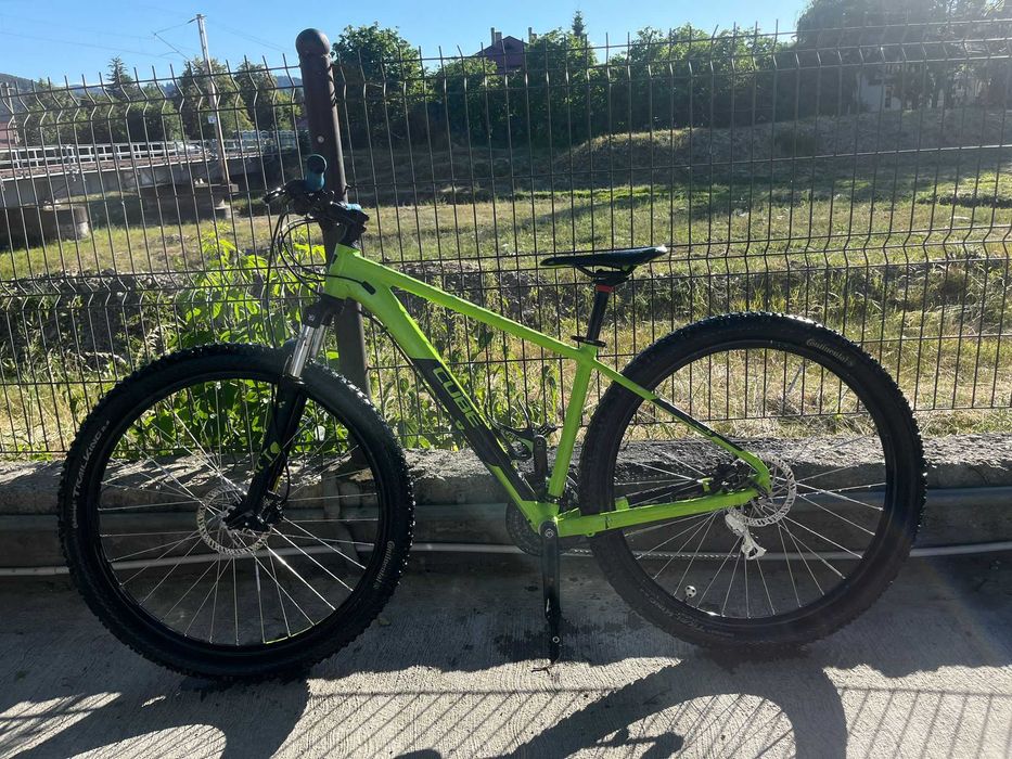 Bicicleta cube aim pro