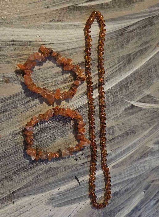 Кехлибар , колие и гривни