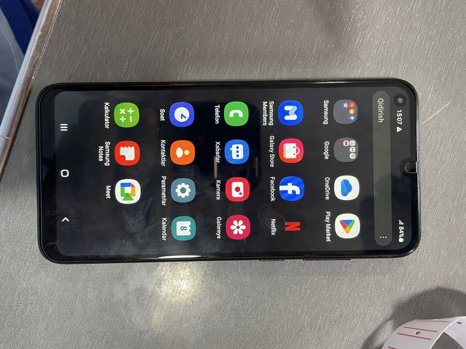 Samsung a11 sotiladi 32 GB