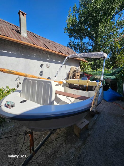 Лодка Terhi Micro Fun с колесар и двигател 15 hp