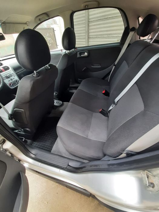 Opel corsa 1.4 benzina